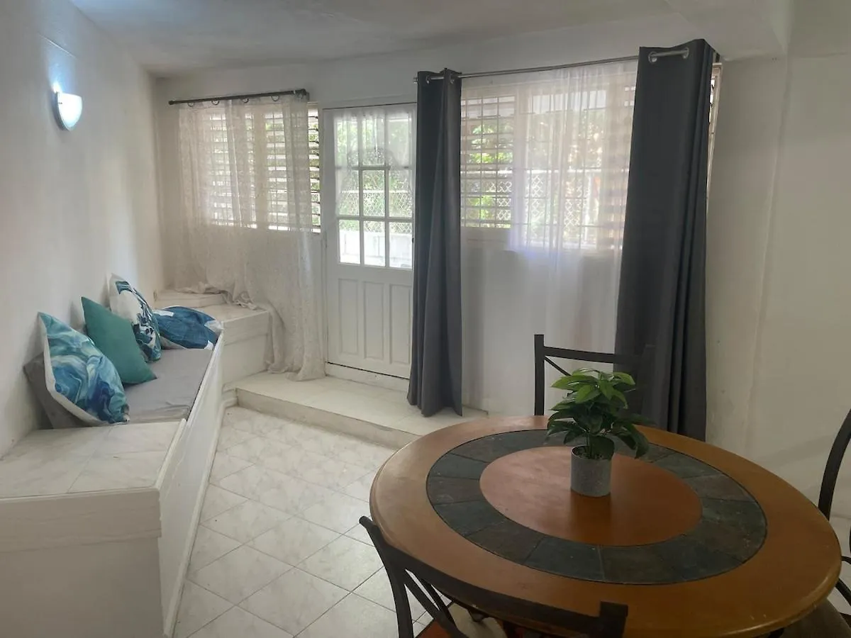 Cozy 2 Bedroom Furnished Apartment, Oistins Ch Ch Christ Church Barbados