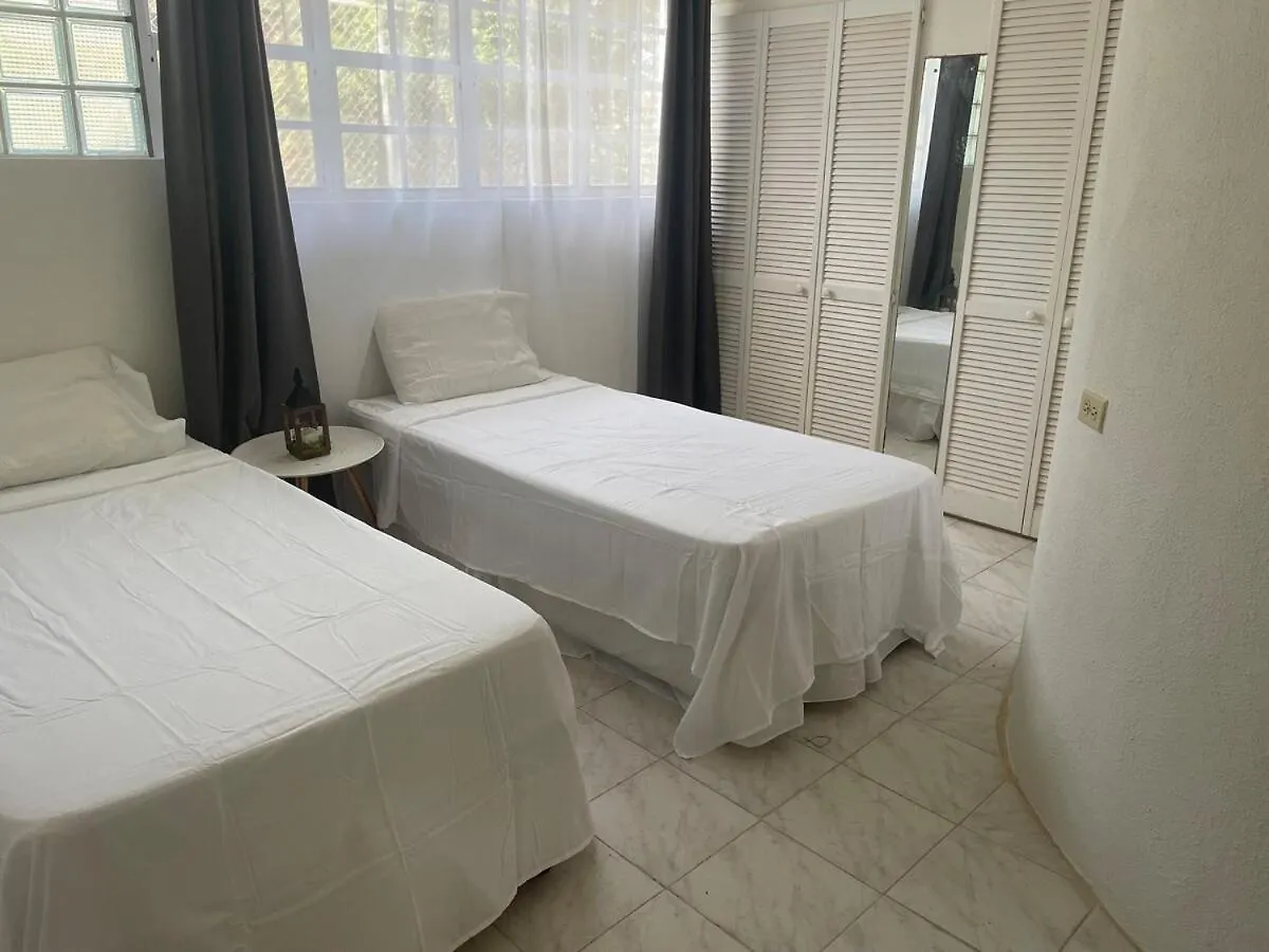 Cozy 2 Bedroom Furnished Apartment, Oistins Ch Ch Christ Church 0*,  Barbados