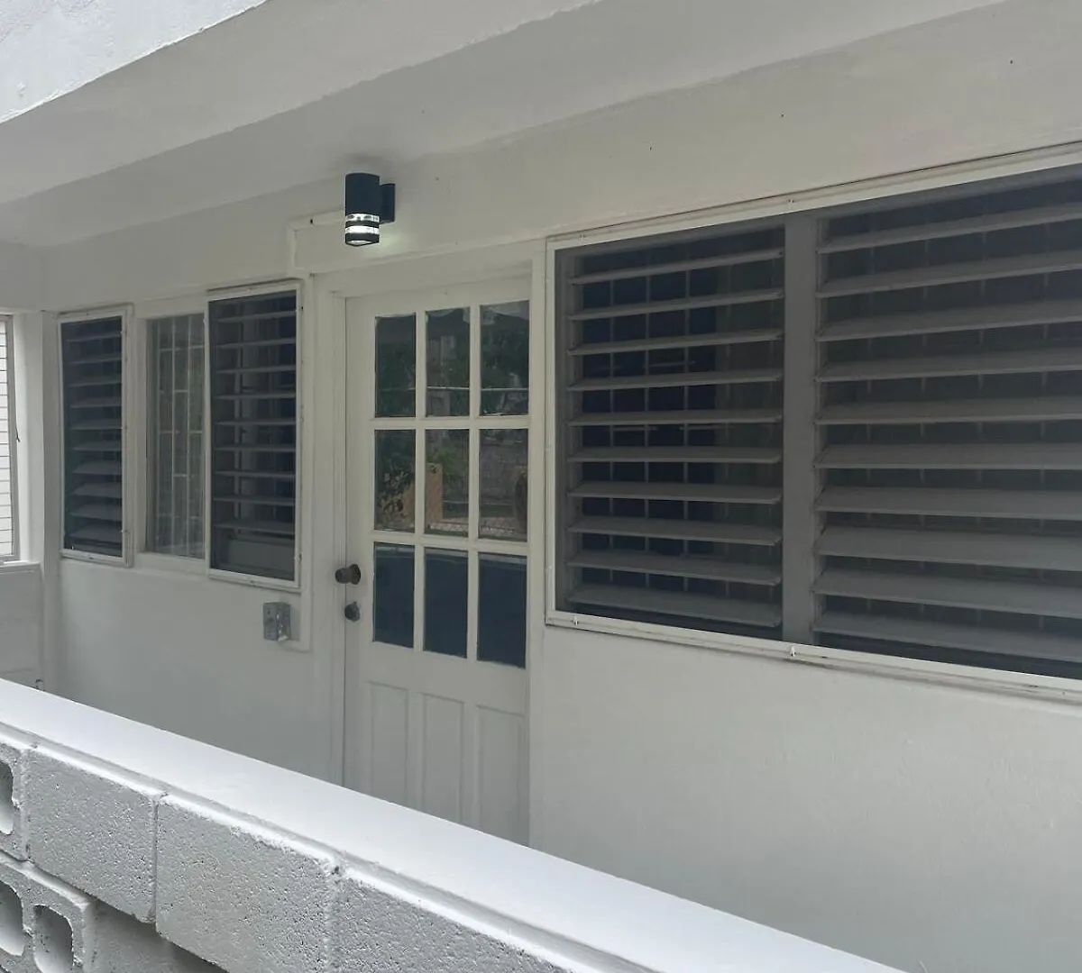 Cozy 2 Bedroom Furnished Apartment, Oistins Ch Ch Christ Church Barbados